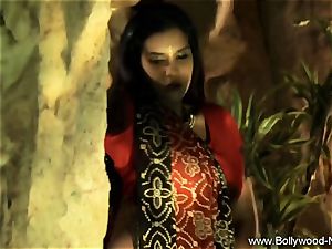 Indian milf stunner Is incredible When She Dances